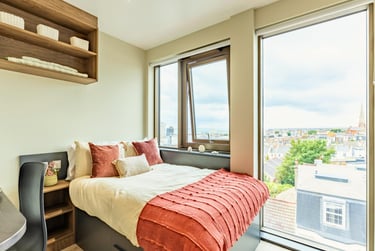 Premium Studio at Crown House, Regents Hill, Seven Dials, Brighton, BN13ED - Image 6