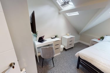 11 bed house, Whiteladies Road, Redland, Bristol, BS82QN - Image 4