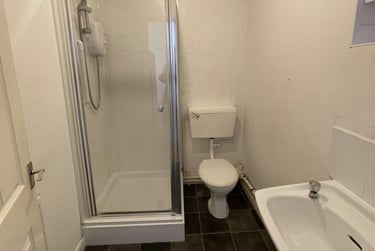 1 bed house, Churchgate, City Centre, Loughborough, LE111UD - Image 3