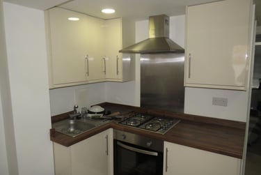 1 bed house, Meadow Lane, City Centre, Loughborough, LE111JY - Image 1