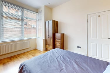 1 bed house, Ashby Road, City Centre, Loughborough, LE113AA - Image 5