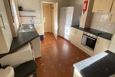 6 bed house, Burleigh Road, City Centre, Loughborough, LE113BA - Image 7