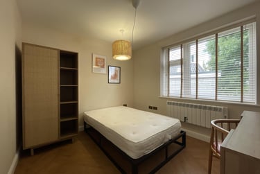 2 bed house, Broad Street, City Centre, Loughborough, LE115AB - Image 1