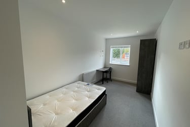 6 bed house, Packe Street, City Centre, Loughborough, LE113EZ - Image 4