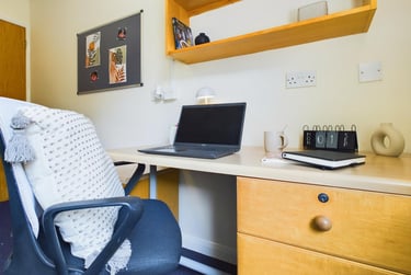 Classic Room at Moulsecoomb Place, Lewes Road, Brighton, Moulsecoomb, Brighton, BN24GA - Image 2