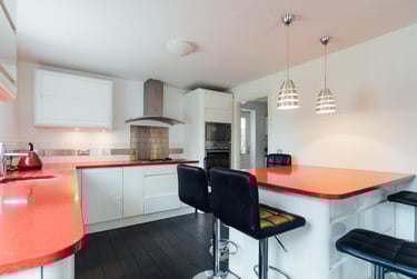 6 bed house, Moorhen Way, City Centre, Loughborough, LE113HH - Image 1