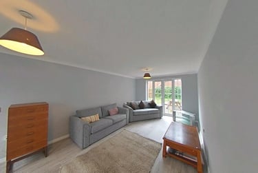 6 bed house, Wren Close, City Centre, Loughborough, LE113HL - Image 2