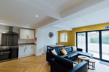 6 bed house, Derwent Drive, City Centre, Loughborough, LE113RJ - Image 3