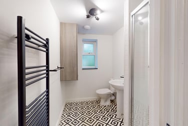 5 bed house, Cross View Terrace, Nevilles Cross, Durham, DH14JY - Image 2