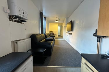 6 bed house, West Parade, West End, Lincoln, LN11QR - Image 4