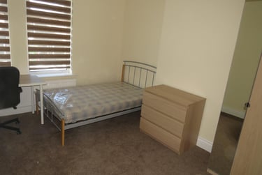 2 bed house, Storer Road, City Centre, Loughborough, LE115EH - Image 4