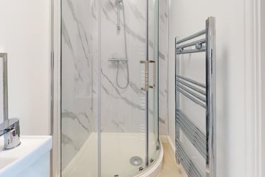 2 bed house, Derby Road, City Centre, Loughborough, LE115AE - Image 5