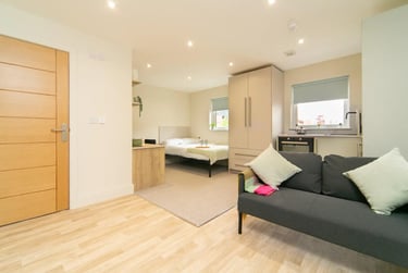 1 bed house, Pembroke Place, Low Hill, Liverpool, L35PH - Image 1