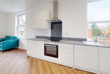 2 bed house, Derby Road, City Centre, Loughborough, LE115AE - Image 1