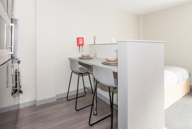 Premium Studio at Studio 58, Dighton Street, Kingsdown, Bristol, BS28AL - Image 6