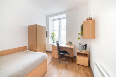 Bronze Double Room at Alexandra Hall, Victoria Terrace, Central, Aberystwyth, SY232DH - Image 2