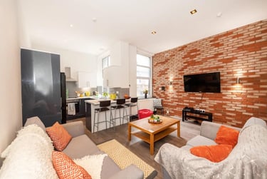 5 bed house, Tithebarn Street, City Centre, Liverpool, L22DT - Image 1