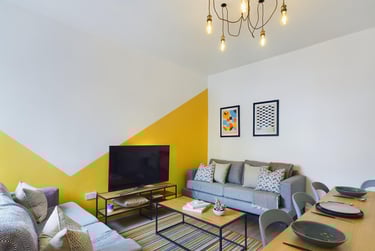 6 bed house, Ruskin Avenue, Rusholme, Manchester, M144DP - Image 1