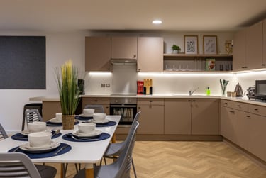 Classic Ensuite at Arcadian, 260 Huntingdon Street, City Centre, Nottingham, NG13NB - Image 9