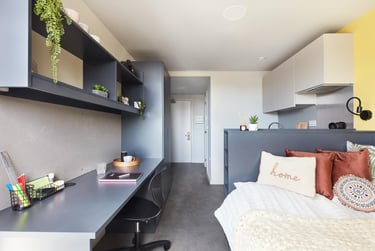 Deluxe Studio at Ravilious House, Lewes Road, Lewes Road, Brighton, BN23HW - Image 1