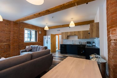 6 bed house, Bede Street, City Centre, Leicester, LE35LD - Image 1