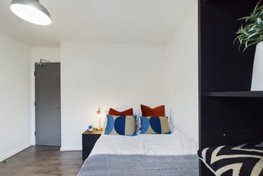 6 bed house, Clint Road West, Kensington, Liverpool, L75DB - Image 1