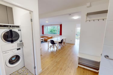 6 bed house, Mayorswell Close, Claypath, Durham, DH11JU - Image 4