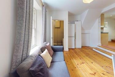 4 bed house, Neville Street, City Centre, Durham, DH14EY - Image 2