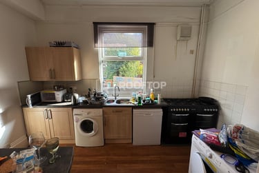 8 bed house, Hyde Park Terrace, Hyde Park, Leeds, LS61BJ - Image 4