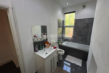 8 bed house, Hyde Park Terrace, Hyde Park, Leeds, LS61BJ - Image 11