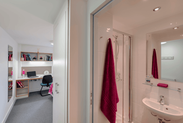Standard Ensuite - Image 3