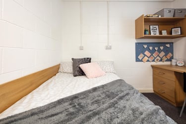 Non Ensuite - Gold at St Peter House, St Peter Street, Pittodrie, Aberdeen, AB243HU - Image 5