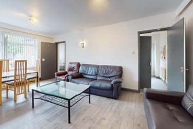 6 bed house, Chester Close, City Centre, Loughborough, LE113BD - Image 14