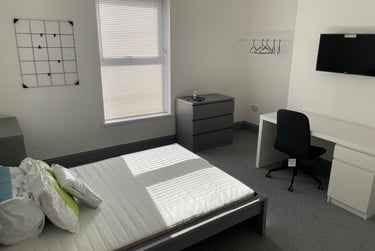 3 bed house, High Street North, Langley Moor, Durham, DH78JH - Image 2