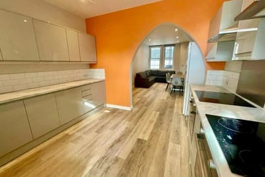 1 bed house, Whiteladies Road, Redland, Bristol, BS82QN - Image 1