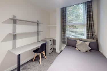 2 bed house, Wilmslow Road, Fallowfield, Manchester, M203NA - Image 1