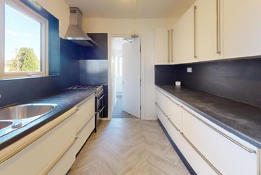 6 bed house, St Kildas Road, Twerton, Bath, BA23QJ - Image 2