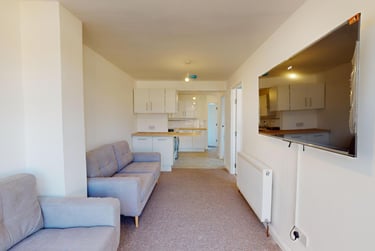 5 bed house, High Street, Twerton, Bath, BA21DB - Image 2