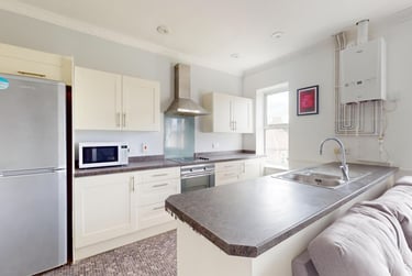 5 bed house, Newbridge Road, Twerton, Bath, BA13HF - Image 2