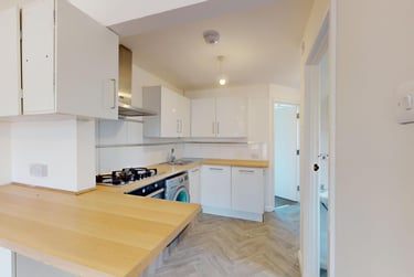 5 bed house, High Street, Twerton, Bath, BA21DB - Image 4