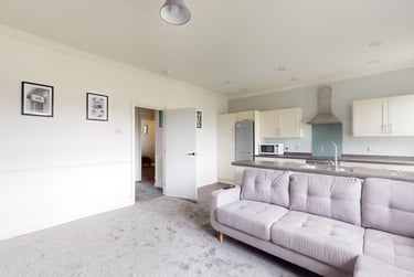 5 bed house, Newbridge Road, Twerton, Bath, BA13HF - Image 1