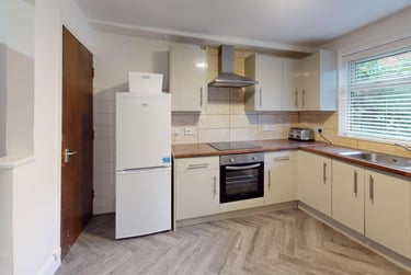 6 bed house, Dunlop Avenue, Lenton, Nottingham, NG72BW - Image 1