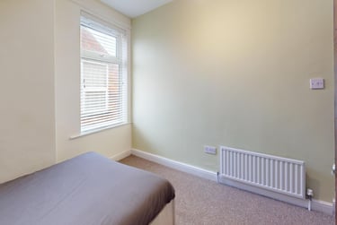 6 bed house, Dunlop Avenue, Lenton, Nottingham, NG72BW - Image 3
