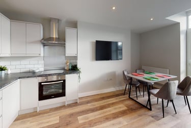 6 bed house, Whiteladies Road, Redland, Bristol, BS82PY - Image 1