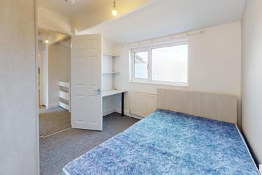 2 bed house, Priddy Close, Twerton, Bath, BA21BT - Image 8