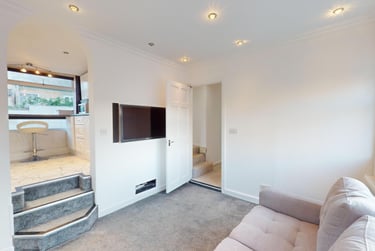 2 bed house, Dartmouth Avenue, Twerton, Bath, BA21AT - Image 2