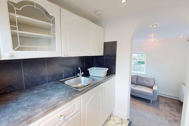 2 bed house, Dartmouth Avenue, Twerton, Bath, BA21AT - Image 4