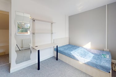 2 bed house, Priddy Close, Twerton, Bath, BA21BT - Image 10