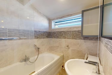 2 bed house, Priddy Close, Twerton, Bath, BA21BT - Image 12