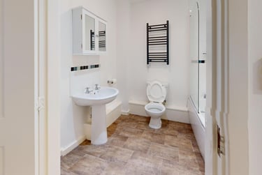 2 bed house, St Ann's Place, Kirkstall, Leeds, LS53LF - Image 14